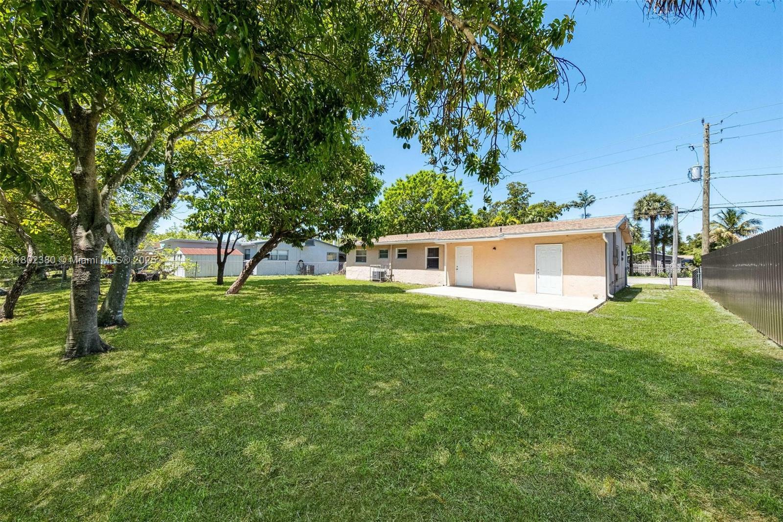 Property Photo: 1560 NW Sunset Strip FL 33313