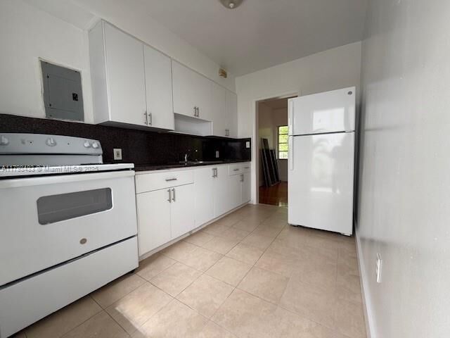 Property Photo:  291 Navarre Ave 2  FL 33134 