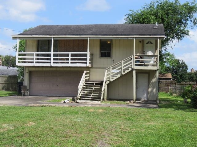 Property Photo: 511 Atlanta Ave TX 77627