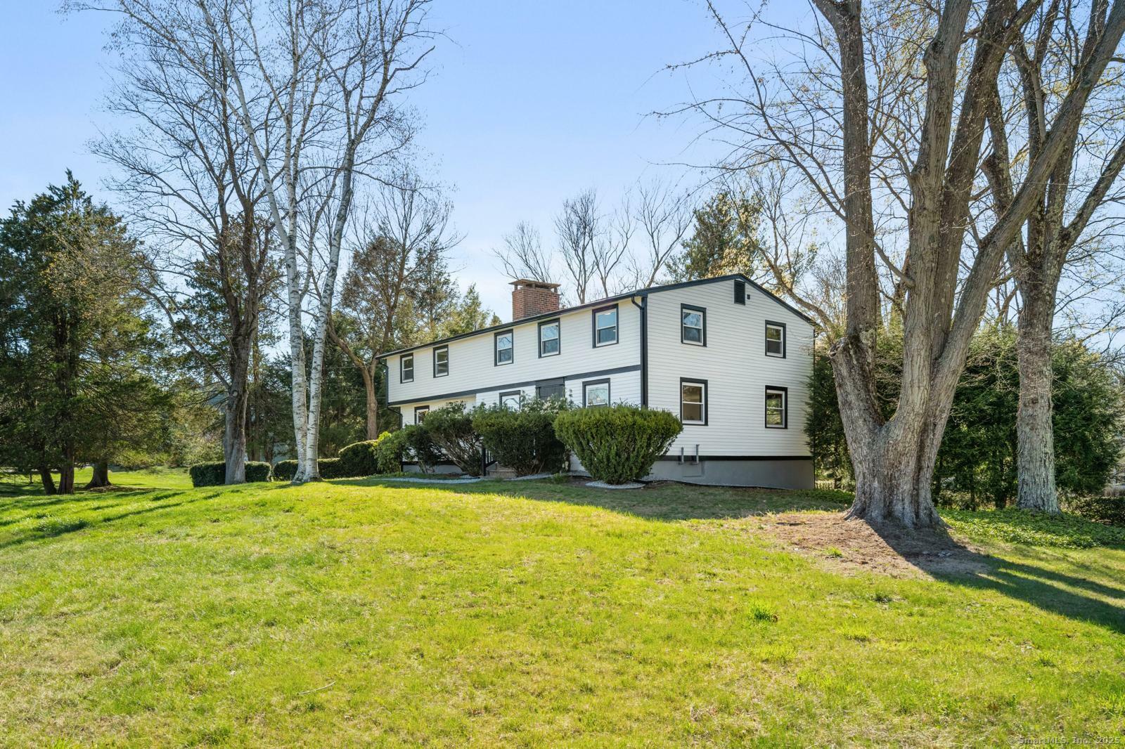 Property Photo: 689 South Meriden Road CT 06410