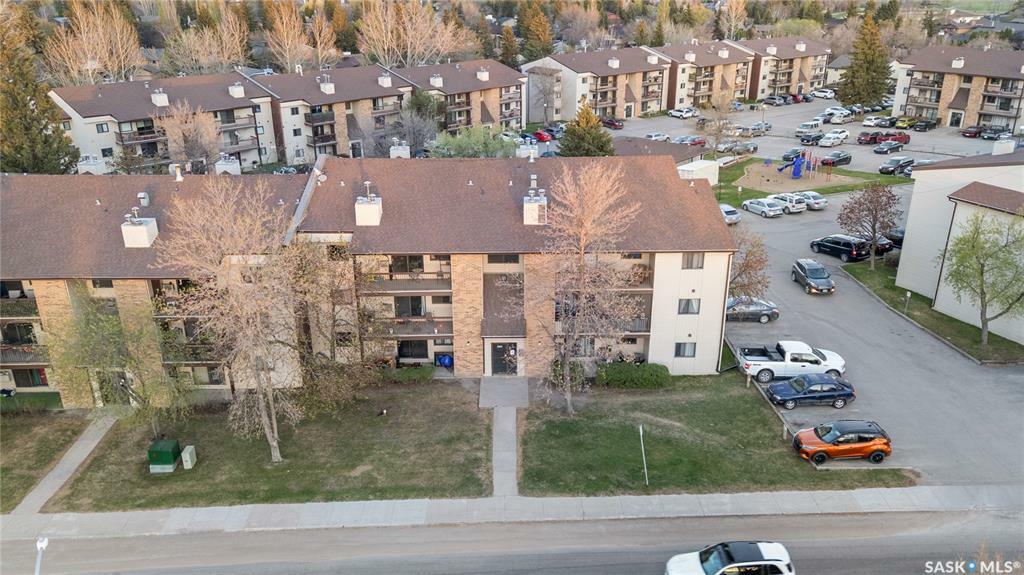 Property Photo: 285 Kingsmere Boulevard 104 SK S7K 6E1