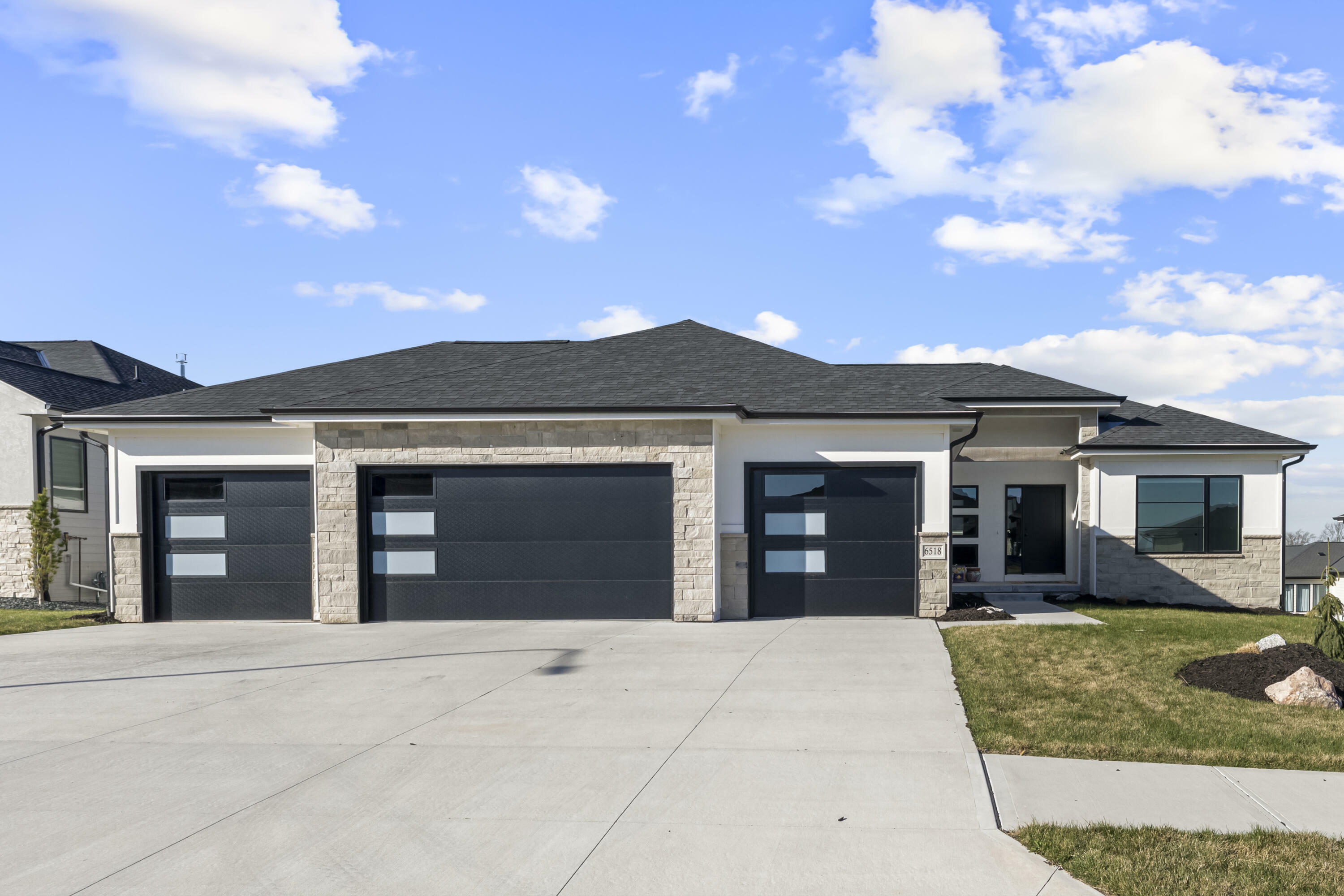 6518 S 208th  Avenue  Omaha NE 68022 photo