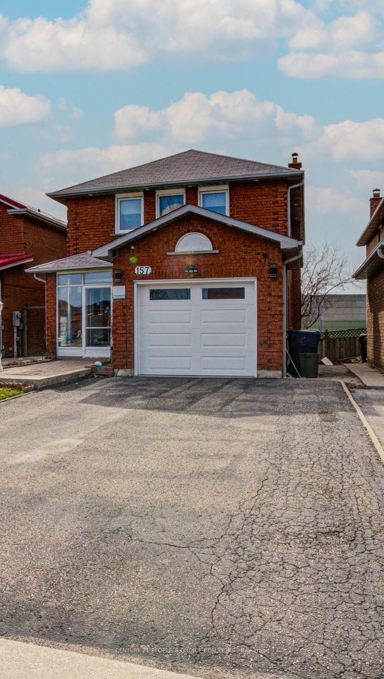 Photo de la propriété: 157 Cinrickbar Drive ON M9W 6W8