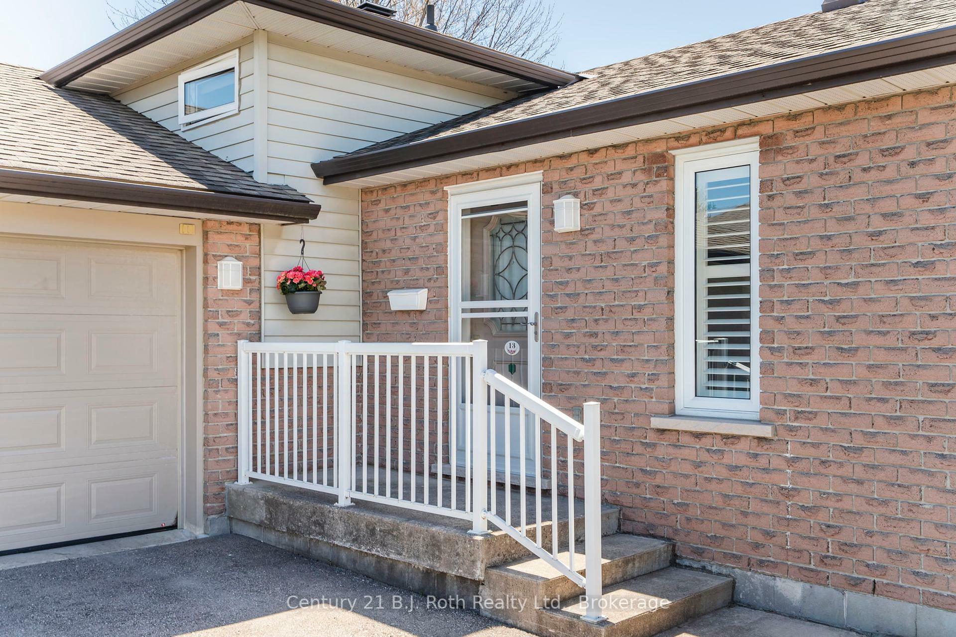 Property Photo: 13 Archer Crescent ON L0L 1P0