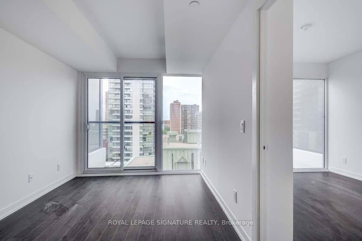 Property Photo: 85 Wood Street 1115 ON M4Y 0E8