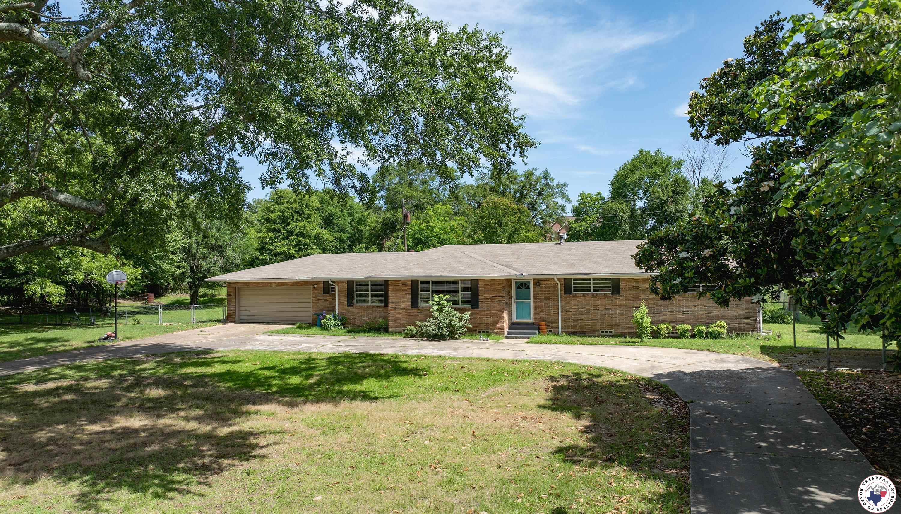 Property Photo: 5105 Tennessee Rd AR 71854