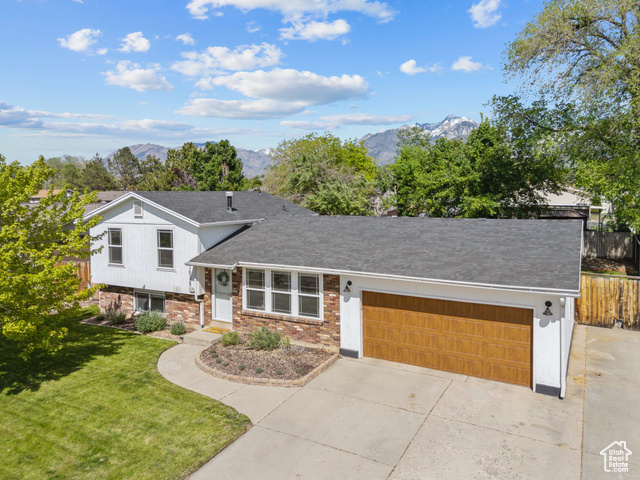 Property Photo: 10325 S 420 E UT 84070