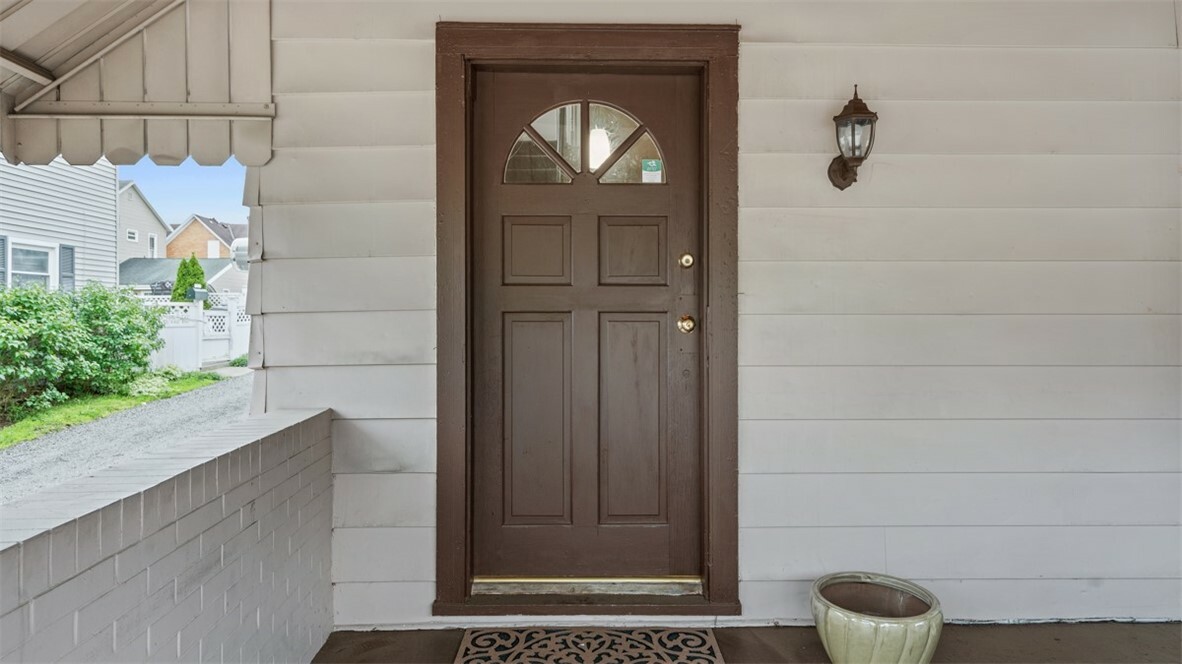 Property Photo: 415 Wilcox St PA 15106