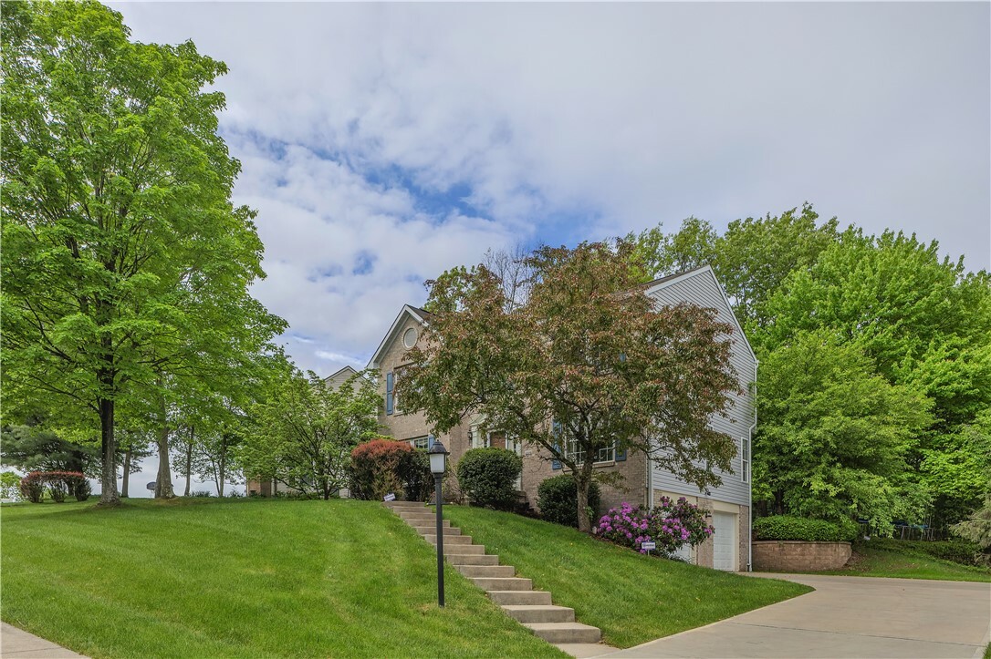 Property Photo: 4009 Claridon Dr PA 16046