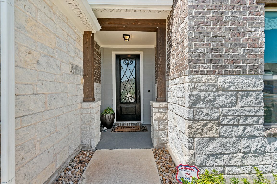 Property Photo: 433 Vista Portola Loop TX 78642