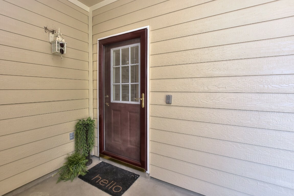 Property Photo: 221 Bonham Loop TX 78633
