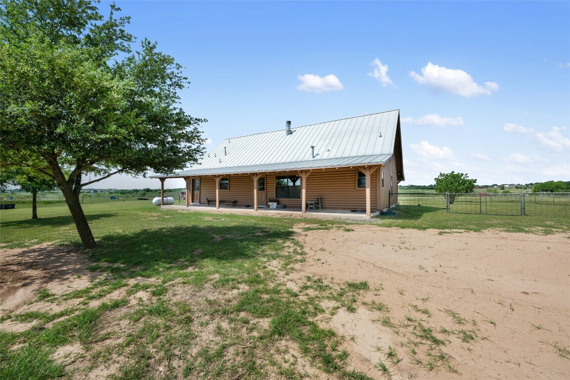 Property Photo: 16009 Bobby Road TX 78653