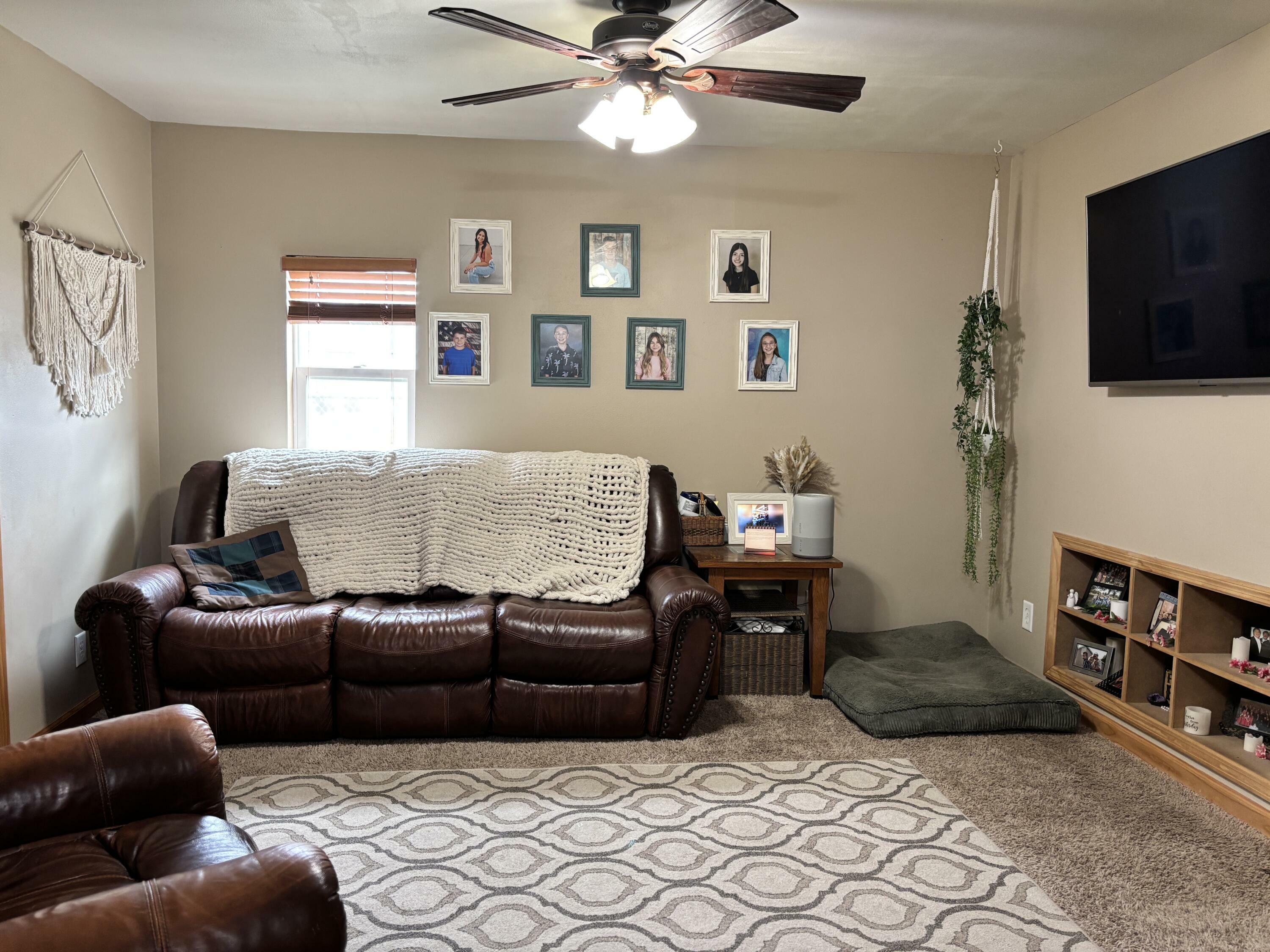 Property Photo: 206 7th St SD 57451