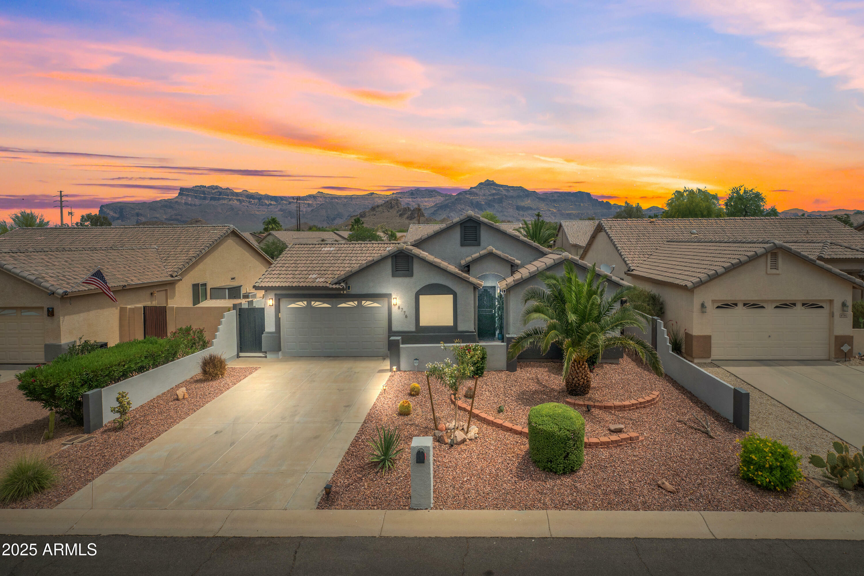 Property Photo: 8776 E Brilliant Sky Circle AZ 85118