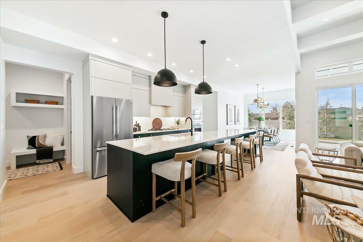 Property Photo:  591 N Creekwater Ave  ID 83616 