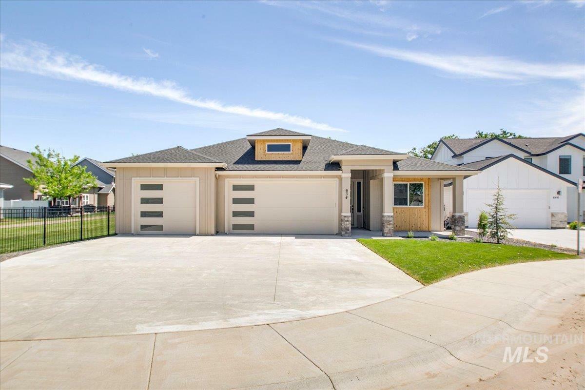 Property Photo: 634 S Spoonbill Ave ID 83642