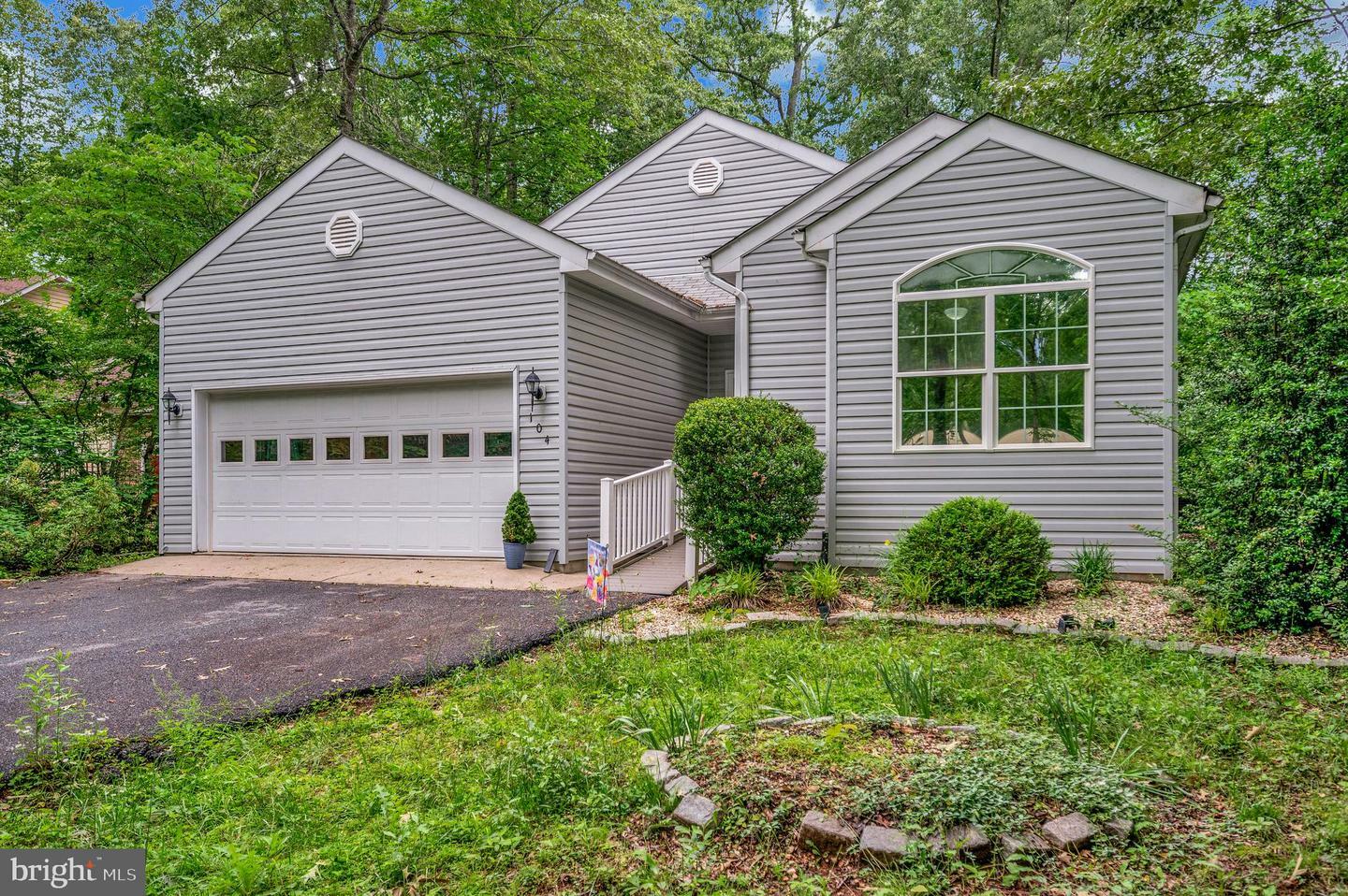 Property Photo: 104 Birch Court VA 22508