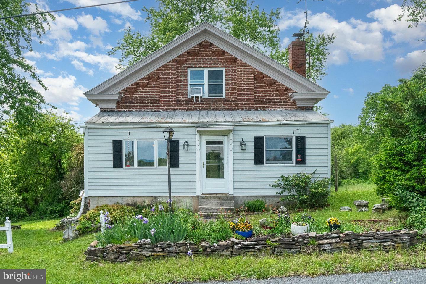 990 Town Hill Road  York Springs PA 17372 photo