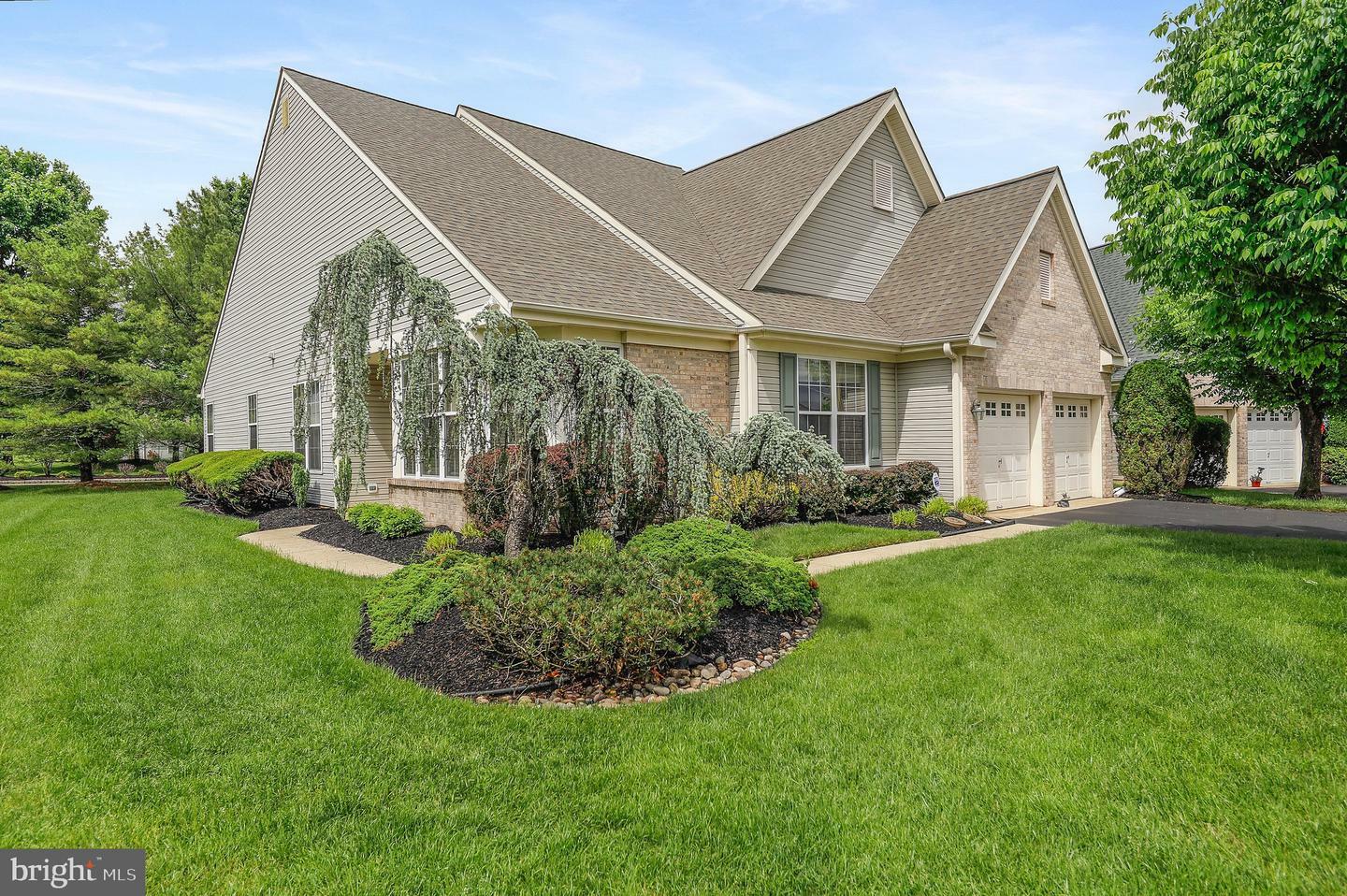 Property Photo: 14 Poinsettia Lane NJ 08053