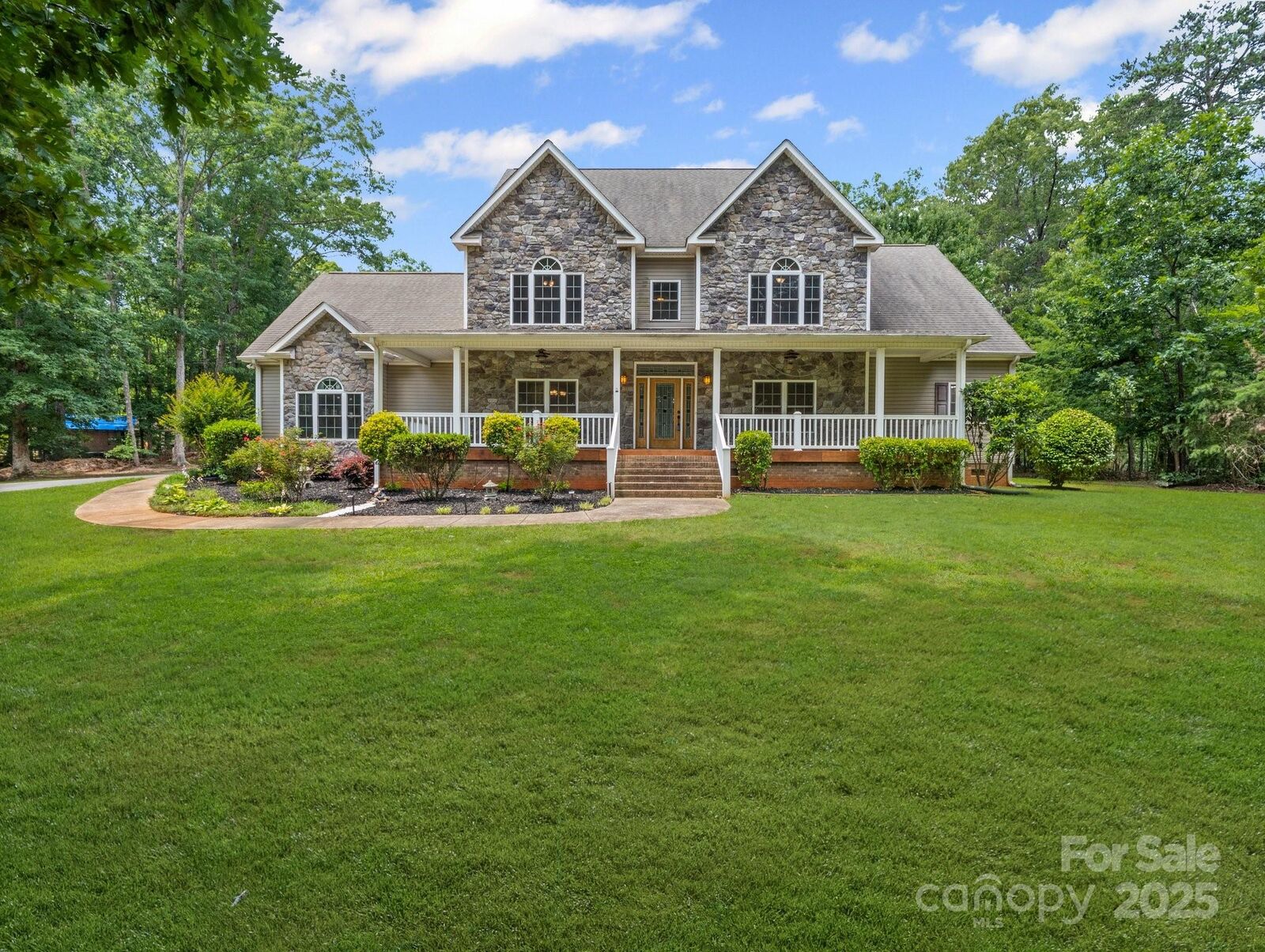 Property Photo:  217 Blossom Hill Road  NC 28092 