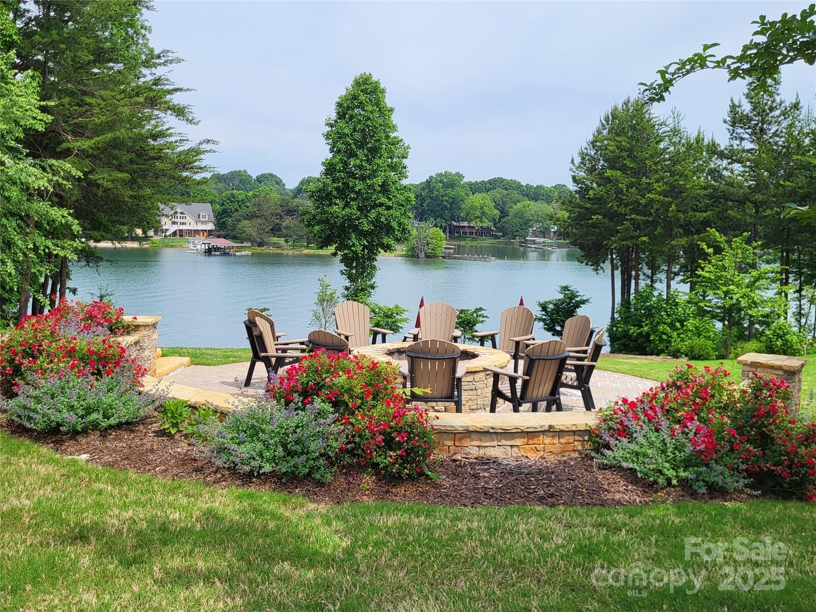 Property Photo: 117 Lanyard Drive NC 28117