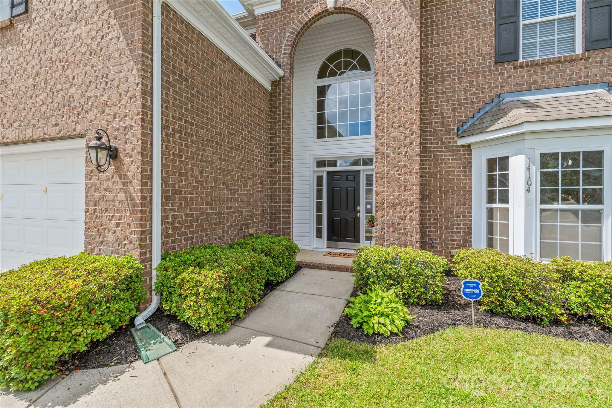 Property Photo: 14104 Kendrick Cross Road NC 28273