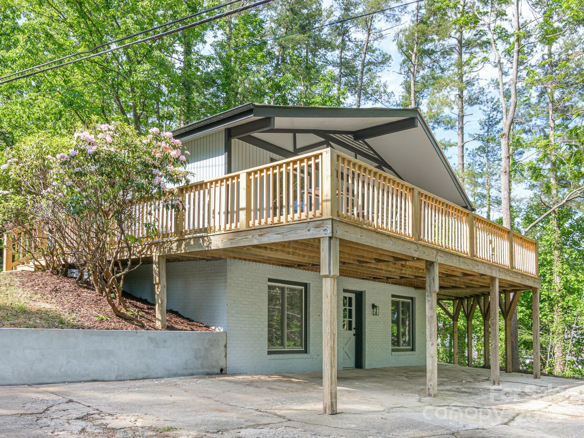 23 Leisure Mountain Road  Asheville NC 28804 photo