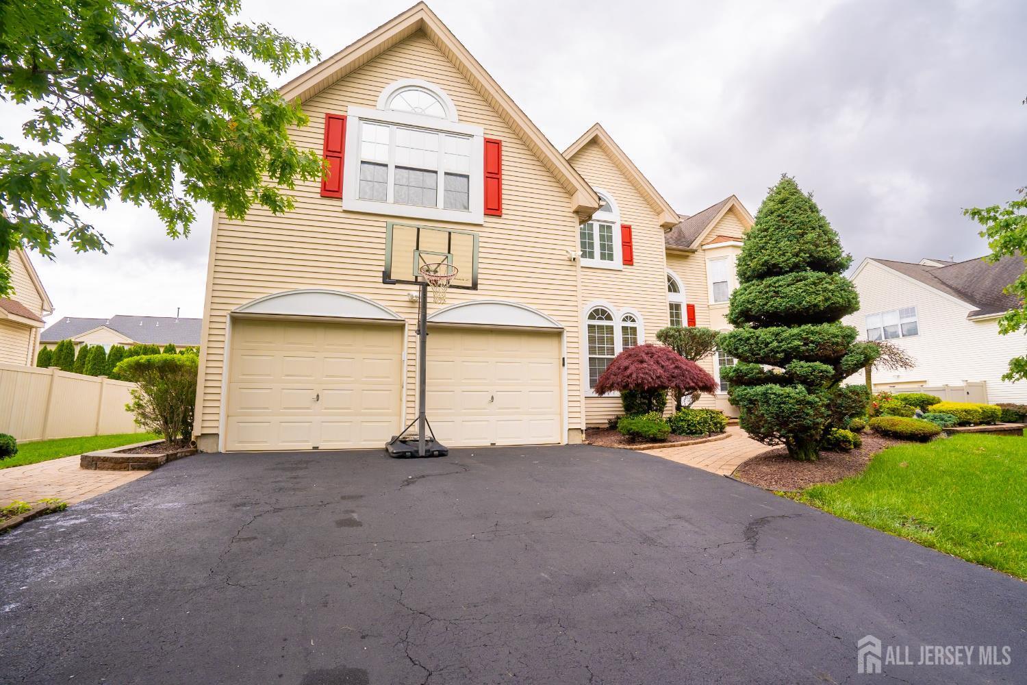 Property Photo: 4 Bernadette Circle NJ 08852
