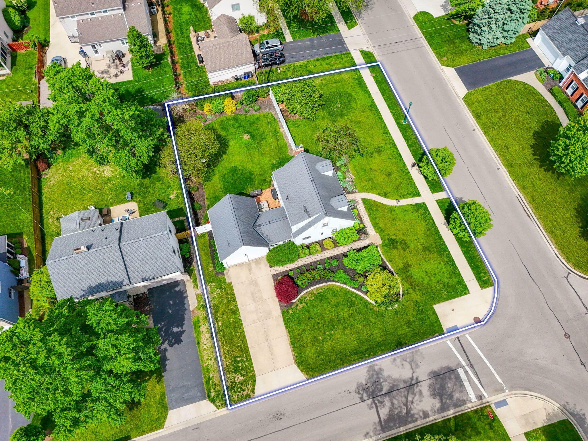 Property Photo:  1605 Tremont Road  OH 43212 