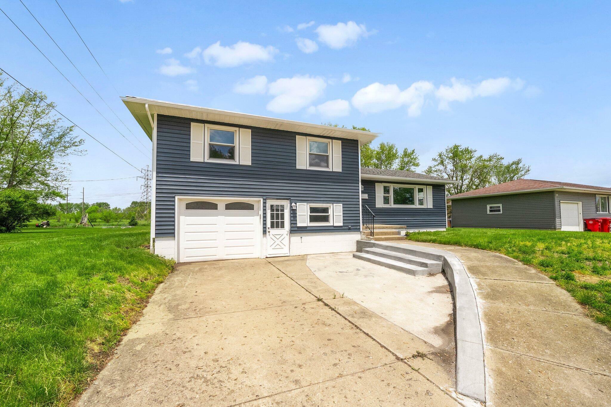 Property Photo: 86 Arlington Avenue OH 43140