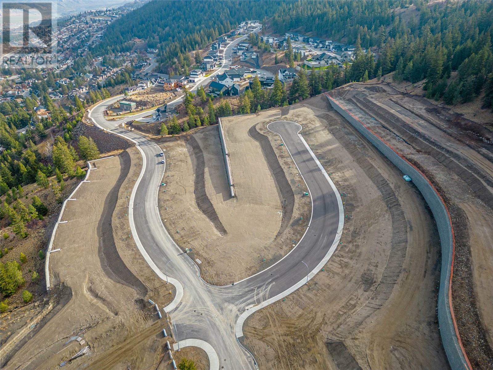 Photo de la propriété:  1660 Camas Court  BC V2E 0E6 