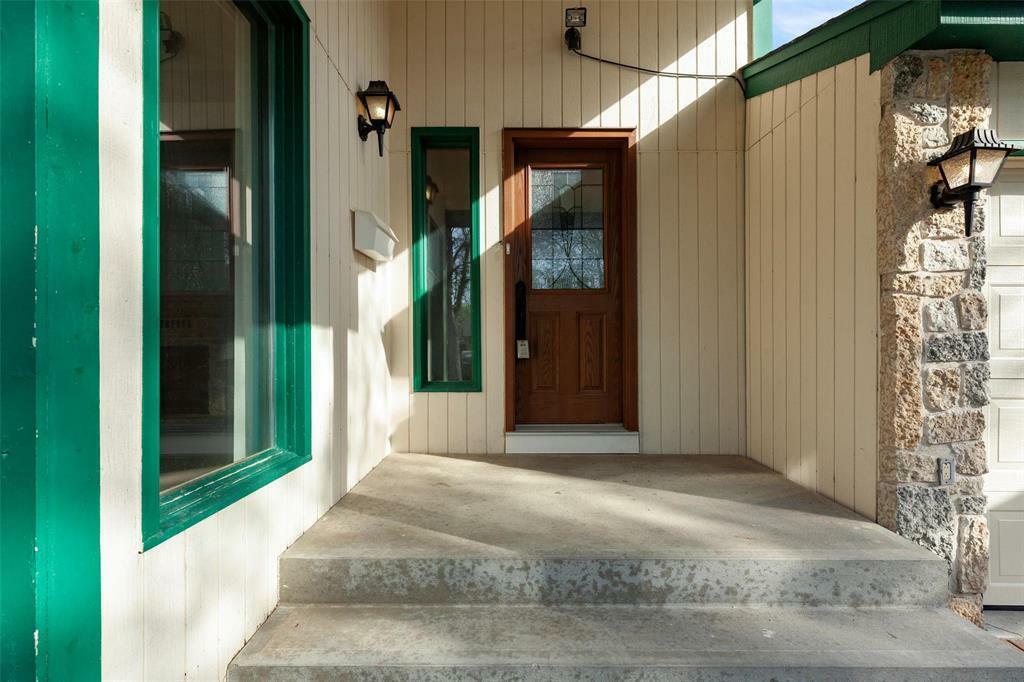 Property Photo: 22 Tranquil Bay MB R3T 5E1