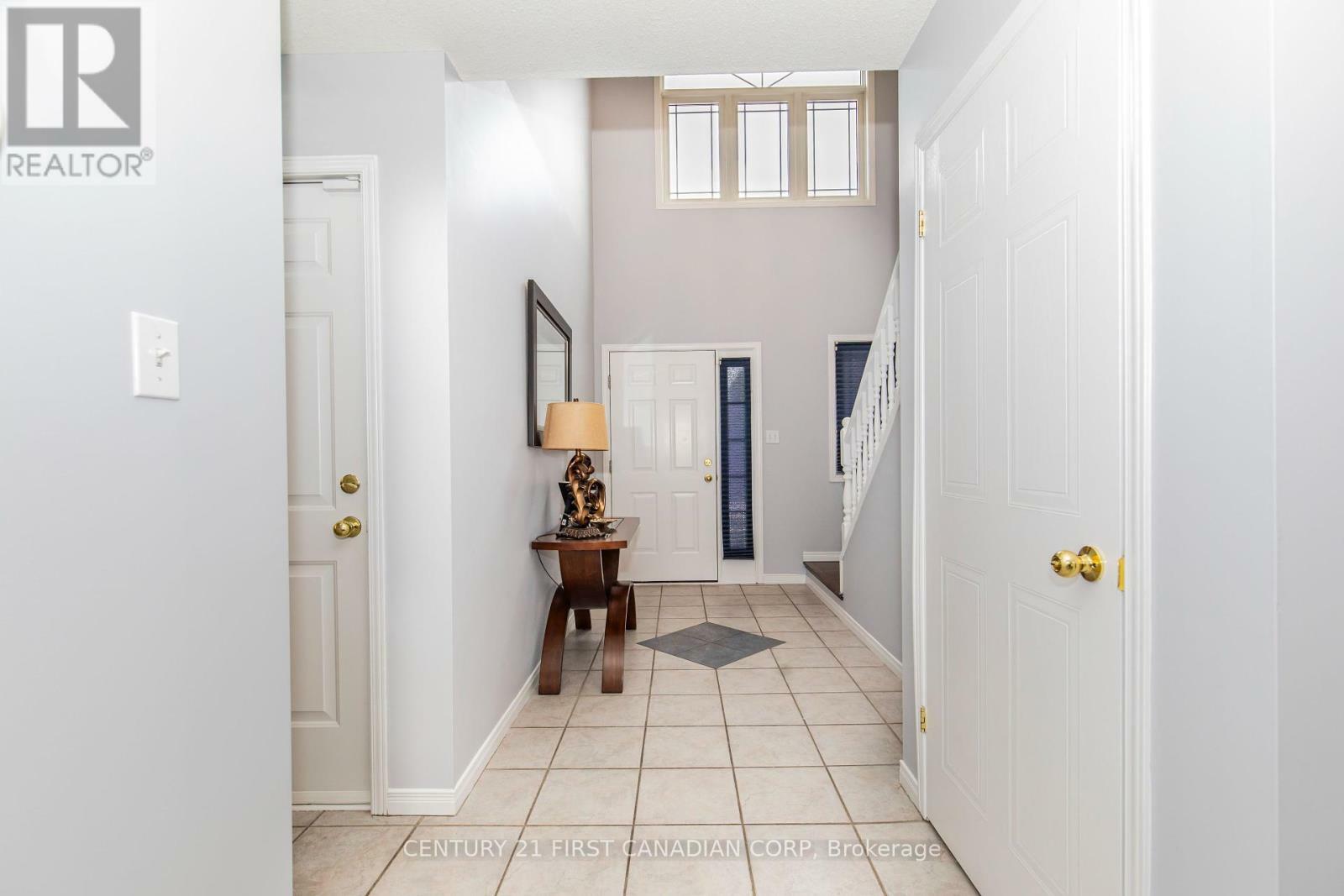 Property Photo:  570 Cuthbert Circle  ON N6M 1K6 