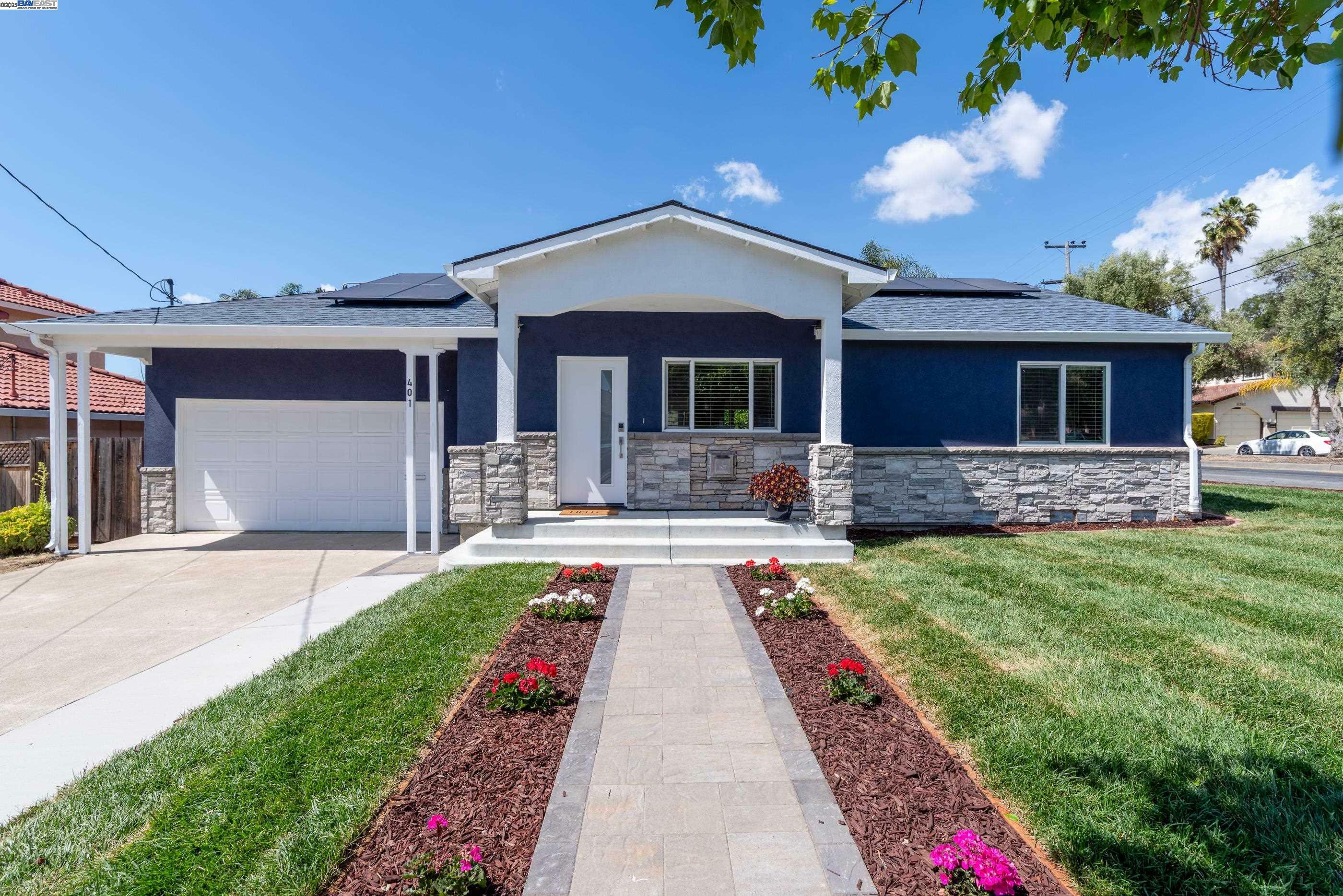 Property Photo: 401 Emerson St CA 94539