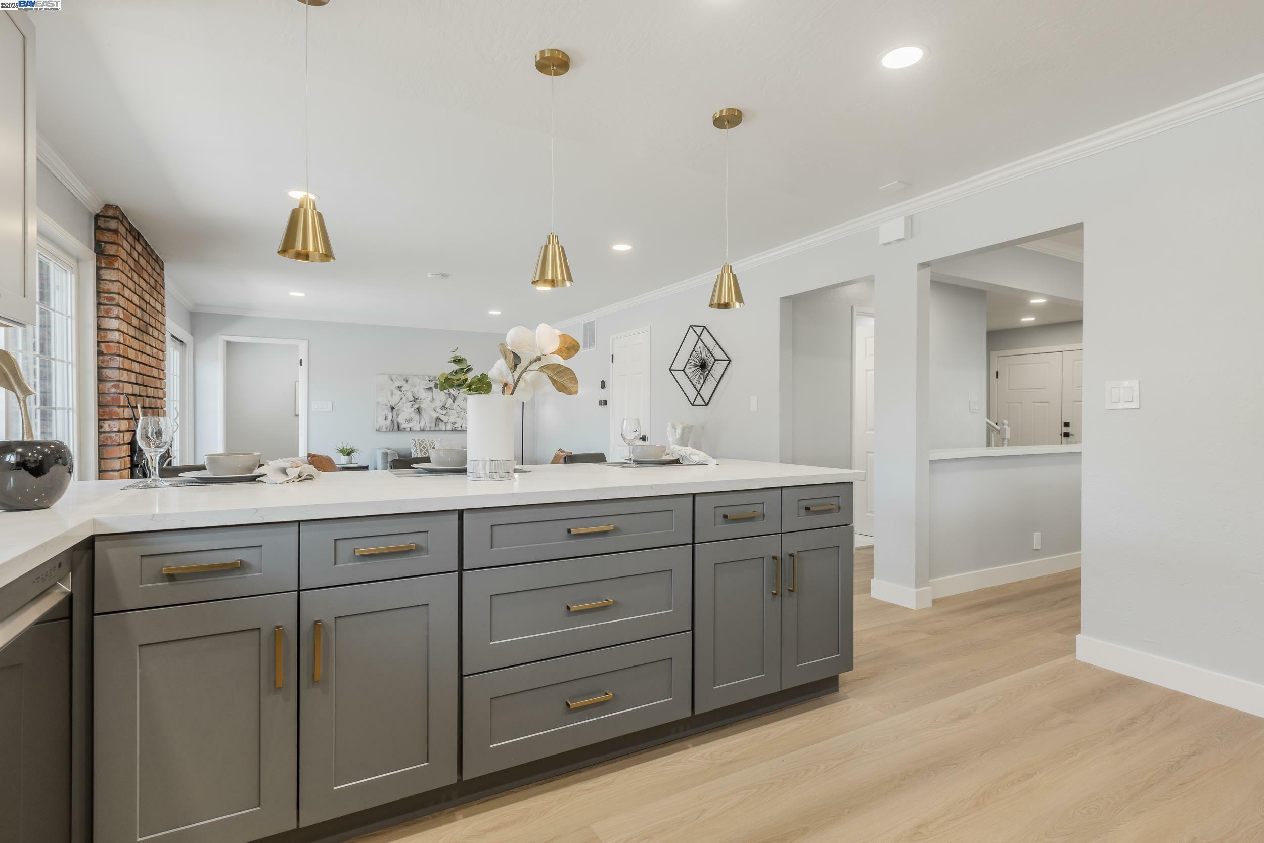 Property Photo: 803 Russell Ln CA 95035