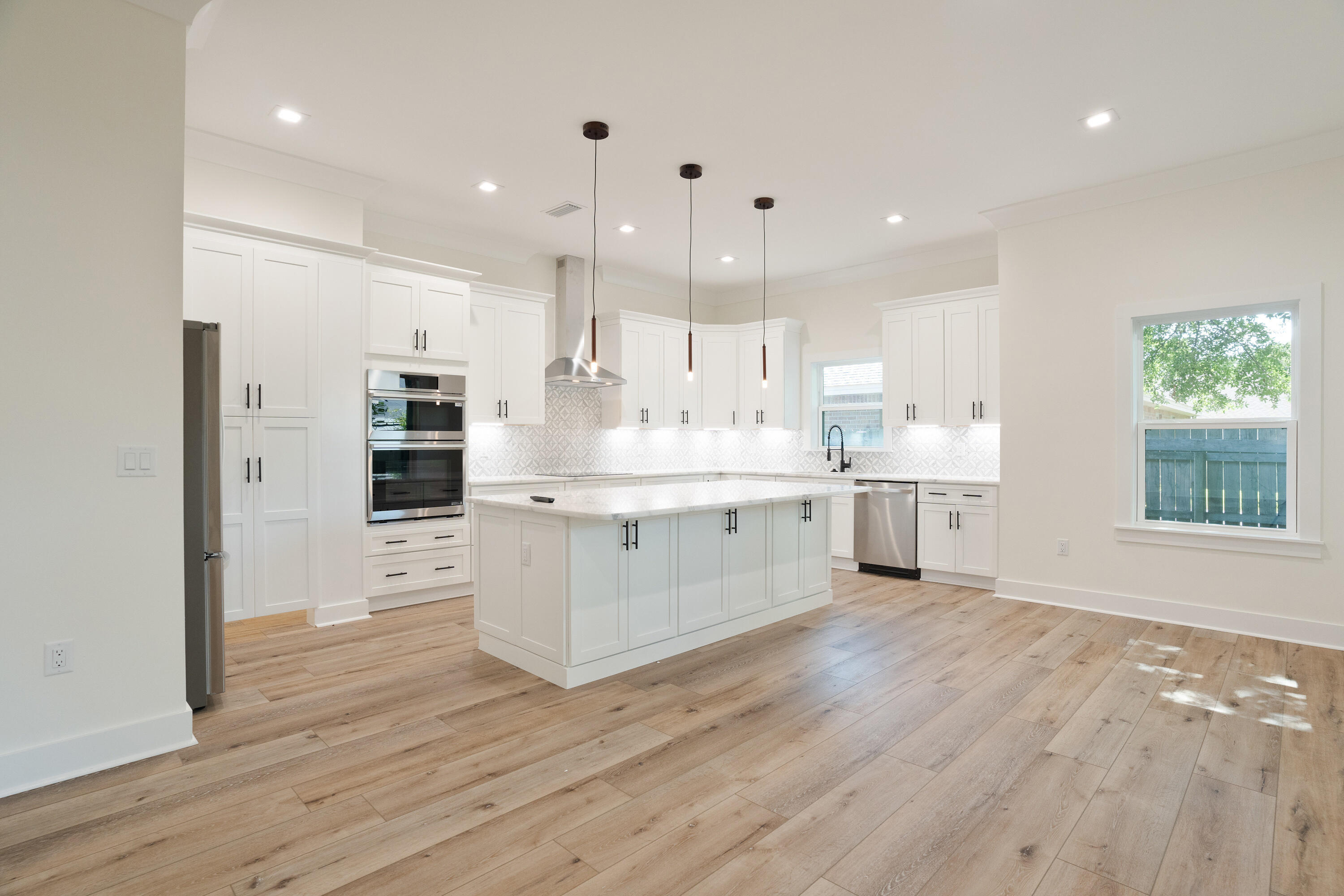 353 NE Okaloosa Road  Fort Walton Beach FL 32548 photo