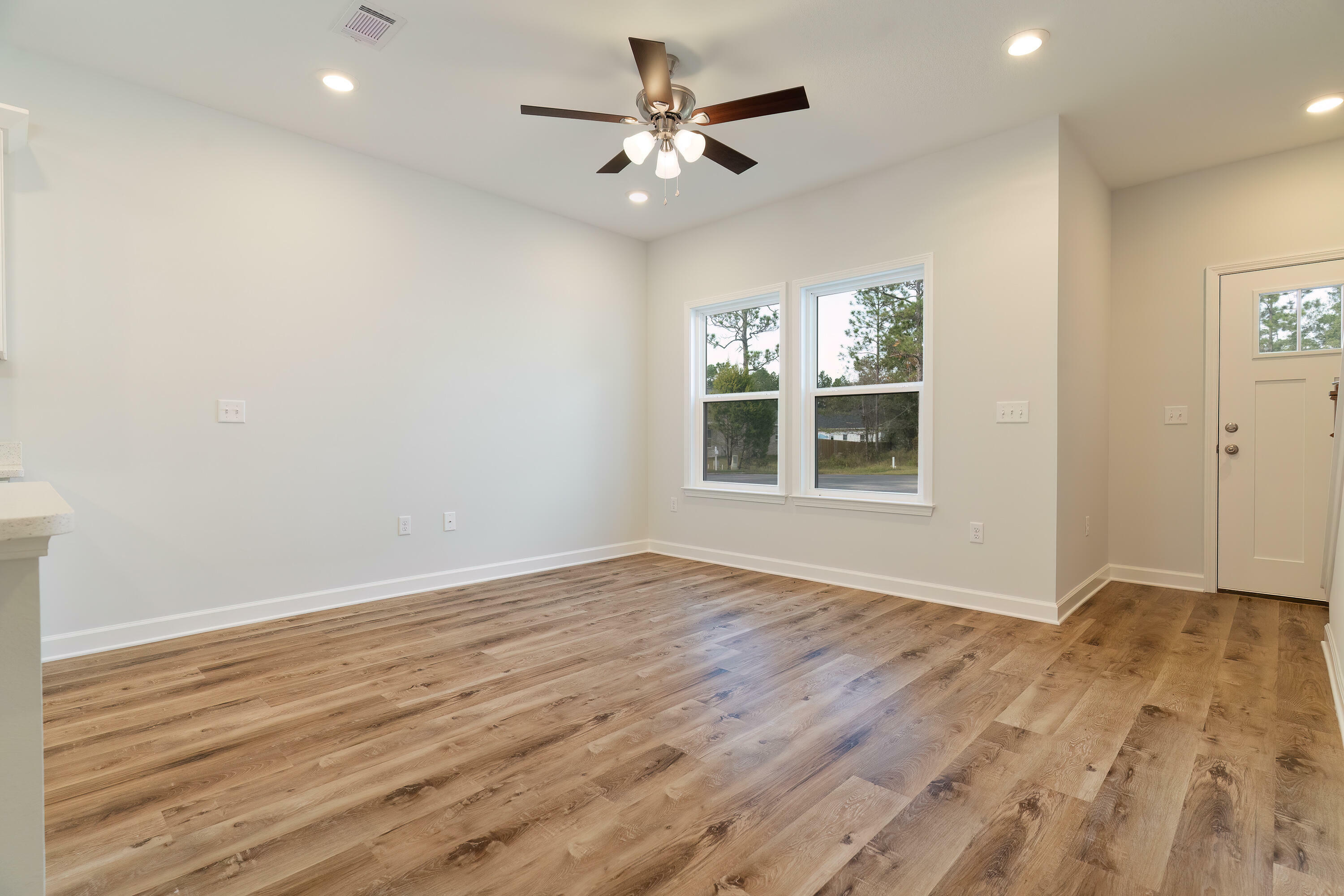 Property Photo:  6000 Oak Hollow Way  FL 32539 
