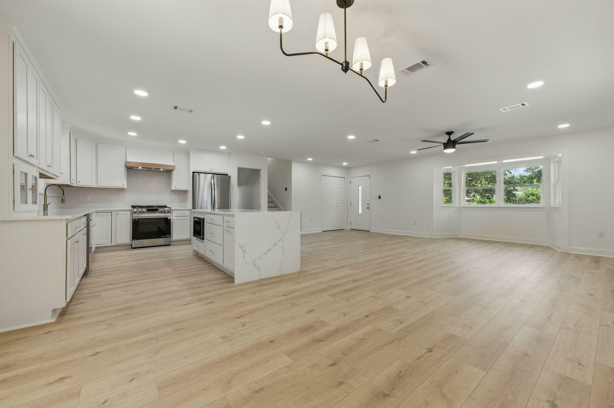 Property Photo: 20 NW Higdon Court FL 32547