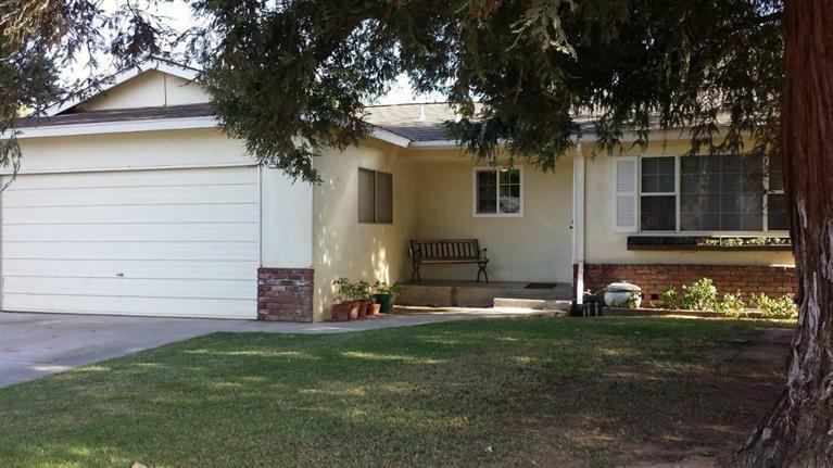 Property Photo: 3415 W Oswego Avenue CA 93711