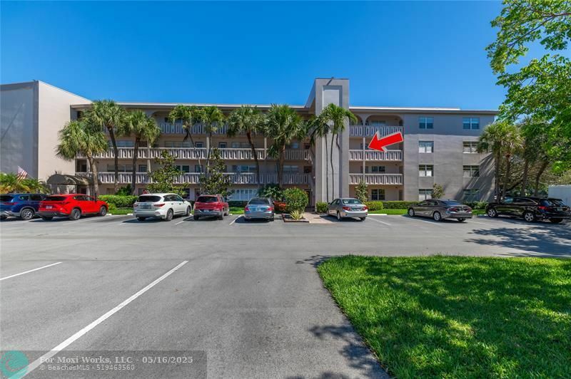 Property Photo: 3304 Aruba Way L3 FL 33066