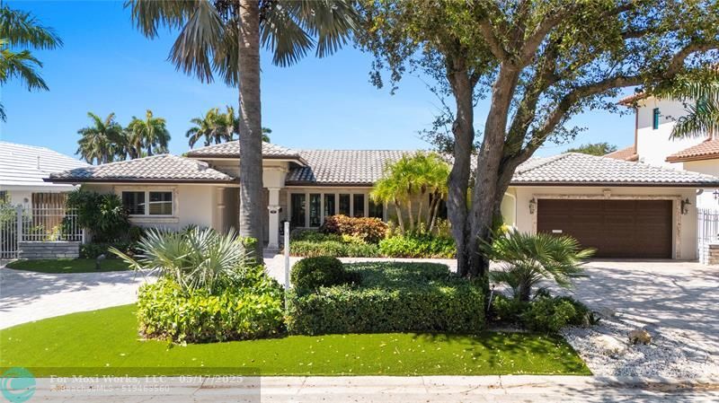 Property Photo:  3220 NE 57th Ct  FL 33308 
