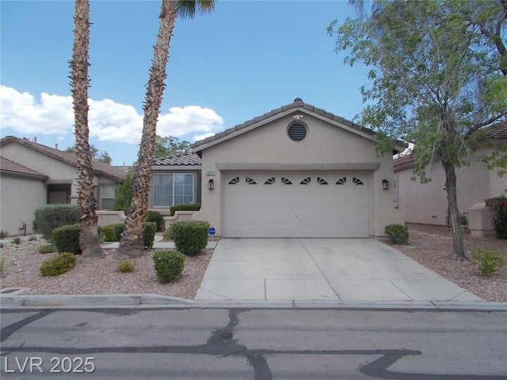 10311 Bentley Oaks Avenue  Las Vegas NV 89135 photo