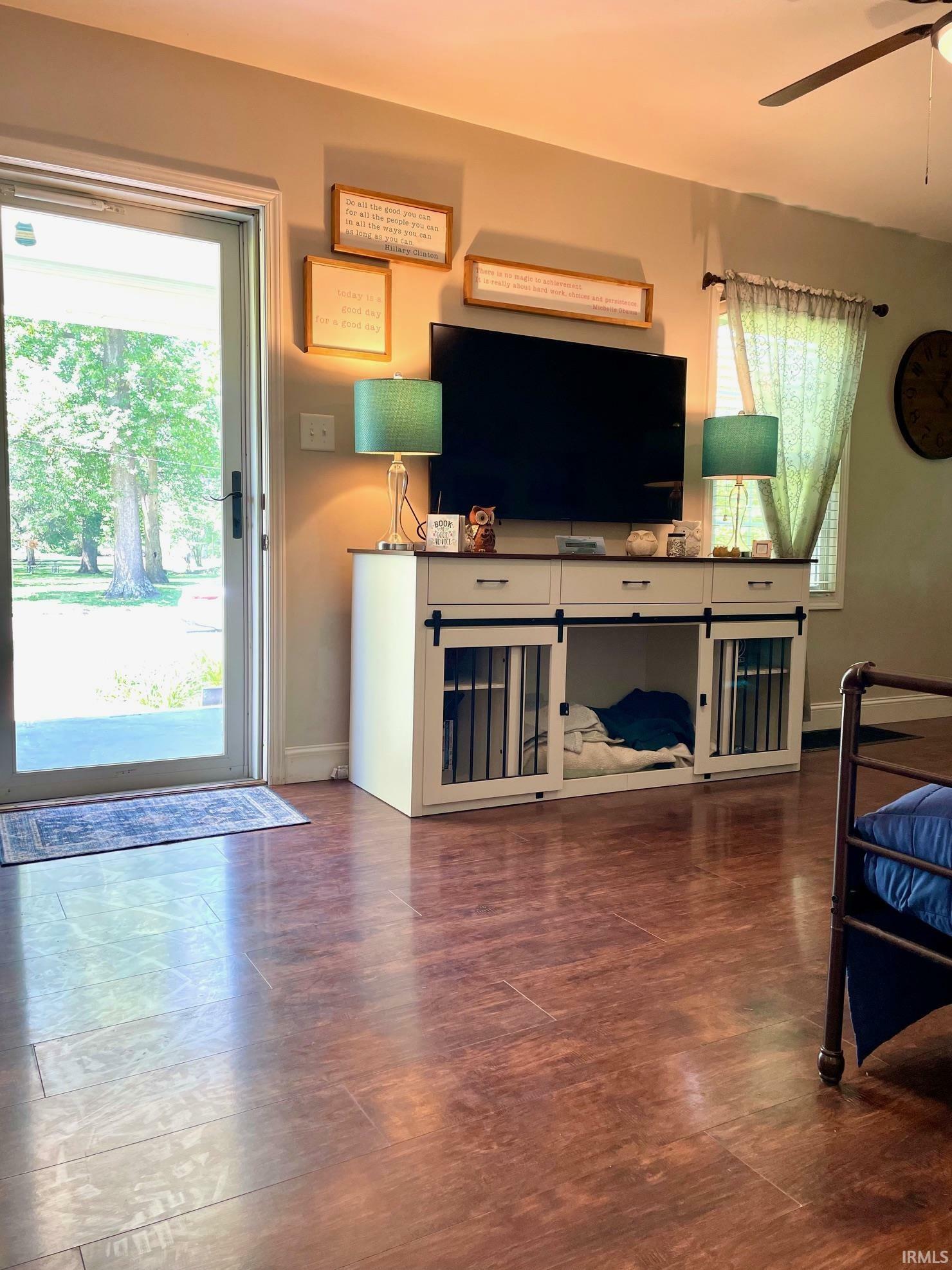 Property Photo: 1304 Parkside Drive IN 47714