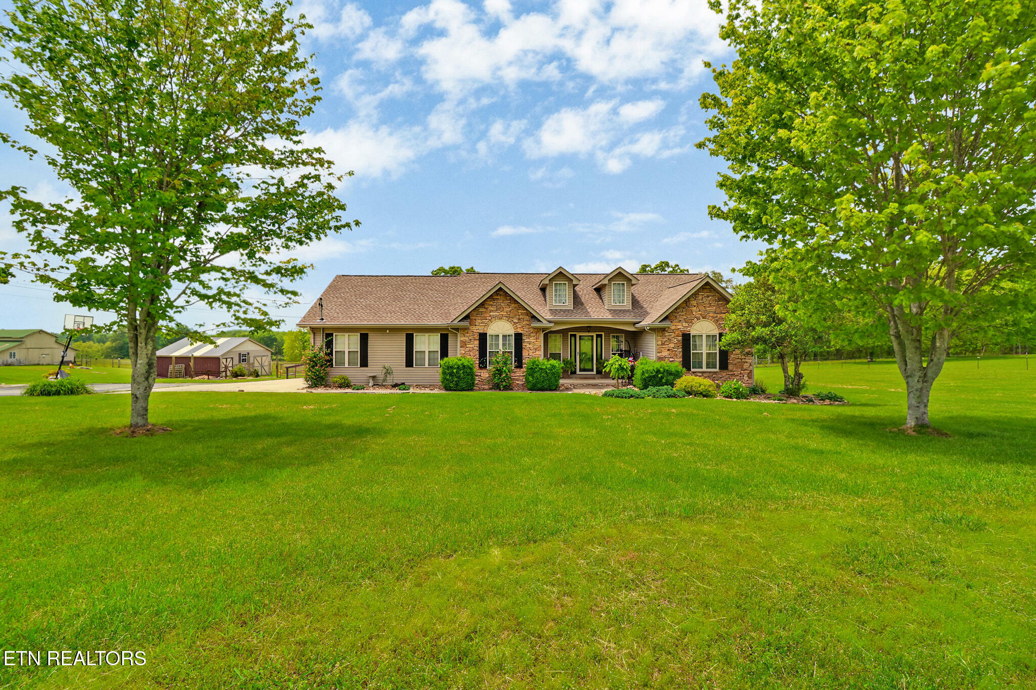 1066 Vandever Rd  Crossville TN 38572 photo