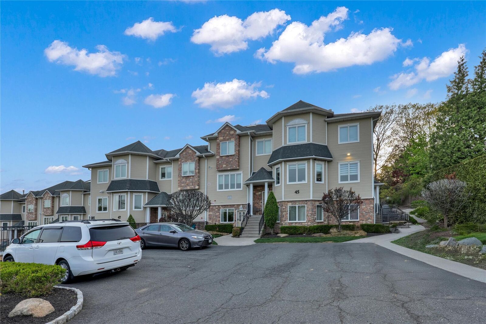 Property Photo: 45 Bluefield Drive 102 NY 10977