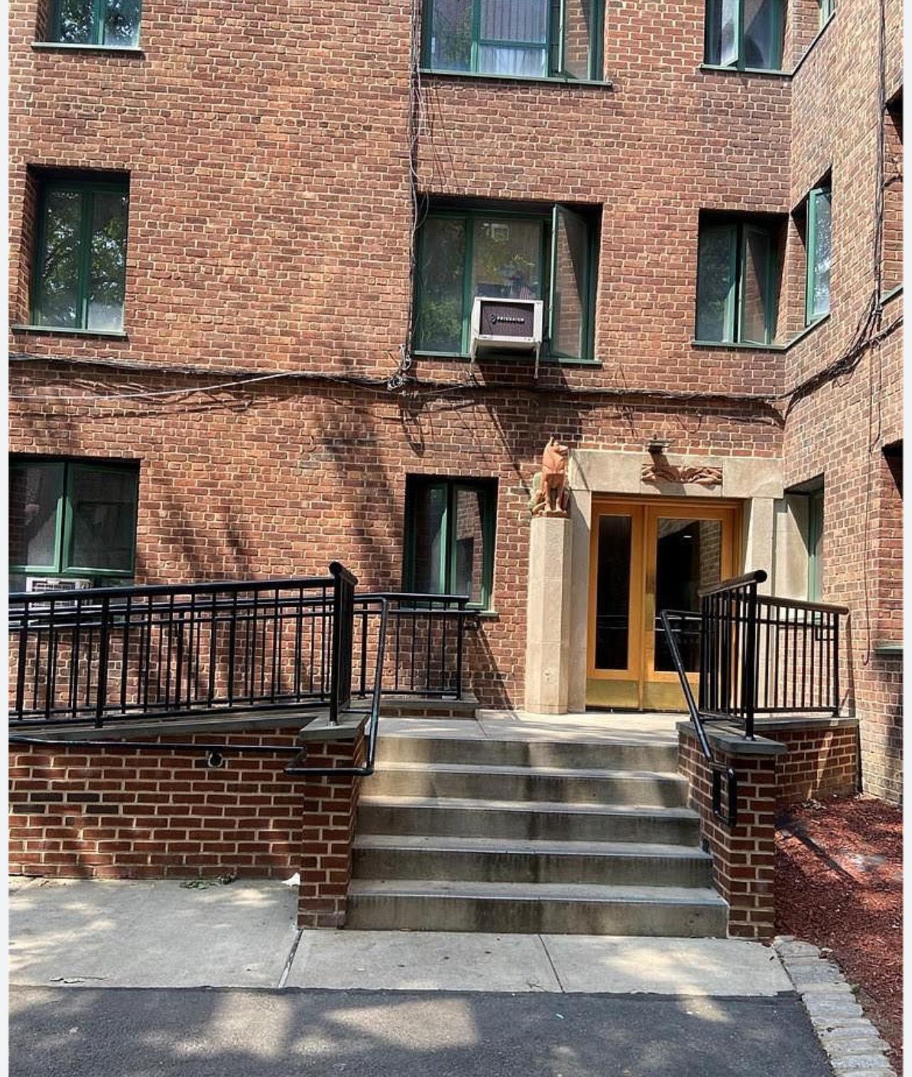 Property Photo:  1722 Purdy Street Mc  NY 10462 
