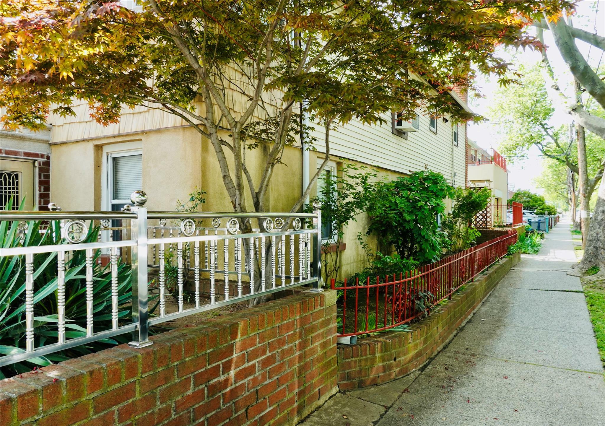 Property Photo: 3065 Barkley Avenue NY 10465