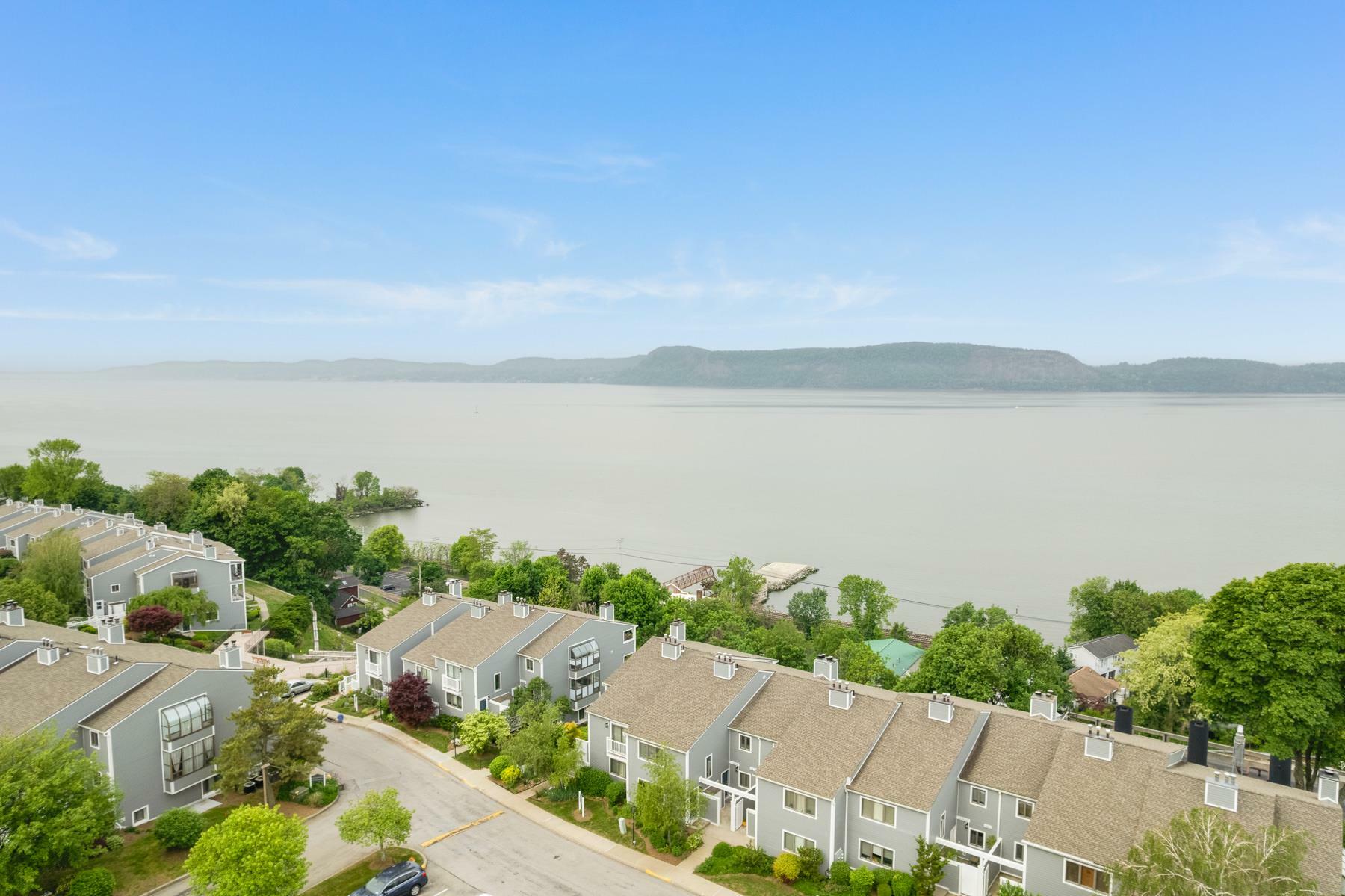 Property Photo: 54 Hudson Point Lane NY 10562