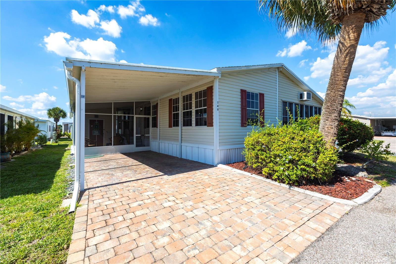 Property Photo: 2100 Kings Highway 748 FL 33980