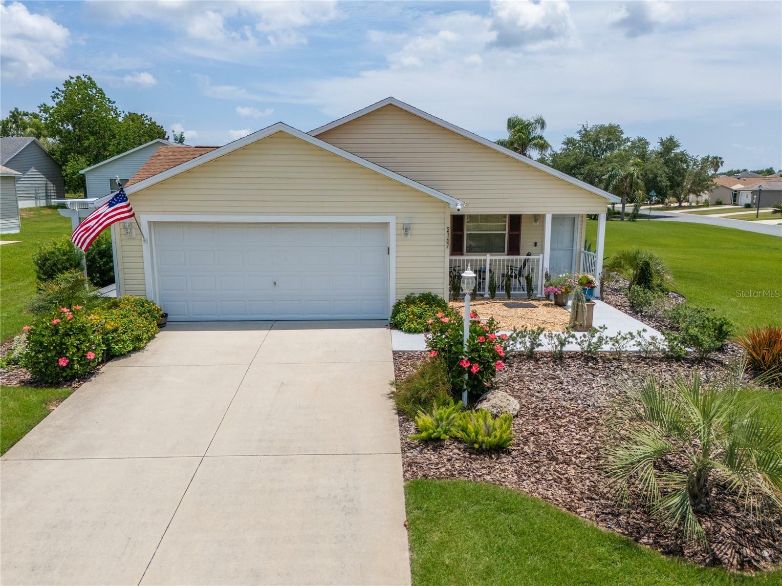 Property Photo:  2167 Kerwood Loop  FL 32162 